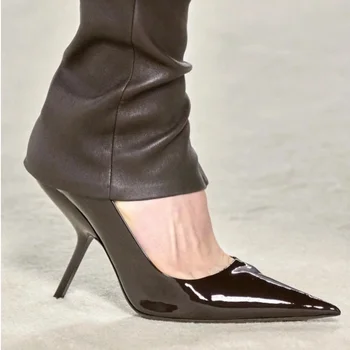 Новинка 2024 года; женские туфли на высоком каблуке из лакированной кожи с острым носком; однотонные вечерние туфли для ночного клуба; женские летние полуботинки
