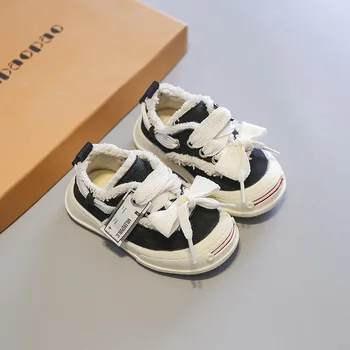Парусиновая обувь для девочек Baby 2023 Новая детская дышащая обувь на нескользящей мягкой подошве для мальчиков